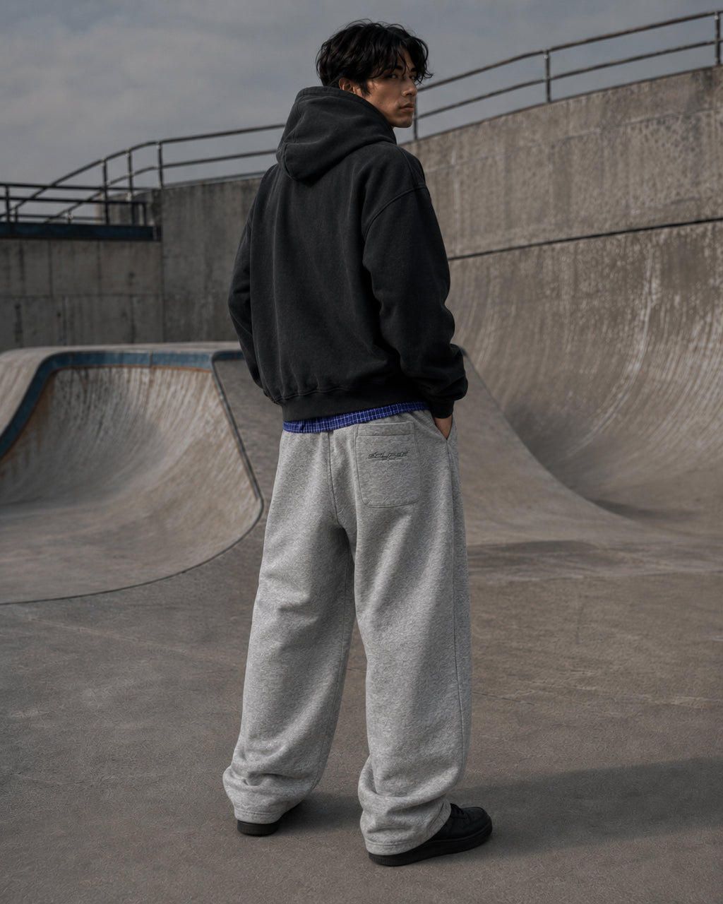 ECLIPSE Plaid-Waist Barrel Joggers – Baggy Streetwear Sweatpants